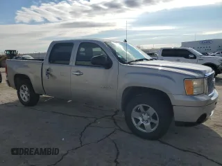 2007 GMC Sierra Denali z VIN 2GTEK638671727288, wystawiony jako Copart lot #88502795 z przebiegiem 170 723 mil mil oraz Szkody całkowita. Historia ofert i sprzedaży dostępna na DreamBid. Obrazek 1.