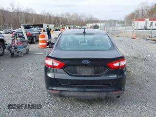 2015 Ford Fusion S Hybrid with VIN 3FA6P0UU8FR283233, listed as a IAAI auction lot 41501282 with 190,809 mi miles. Bid and sale history available at carsss.com. Image 16.