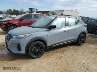 2022 Nissan Kicks SR with VIN 3N1CP5DV2NL481264, listed as a Copart auction lot 45427155 with 7,443 mi miles and Salvage Title. Bid and sale history available at carsss.com. Image 1.