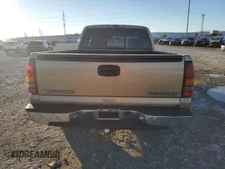 2000 Chevrolet Silverado 1500 with VIN 2GCEC19V0Y1229330, listed as a Copart auction lot 80434394 with 127,188 mi miles and Salvage Title. Bid and sale history available at carsss.com. Image 6.