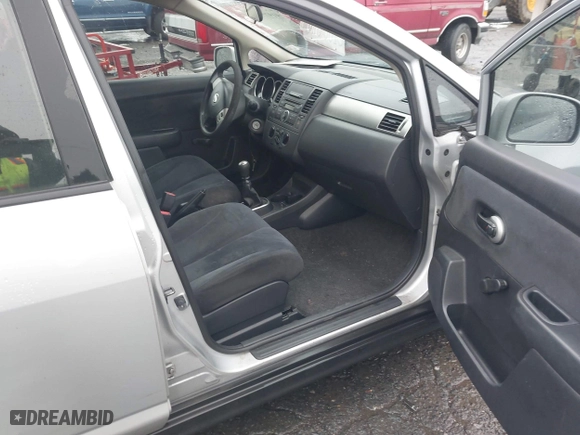 2008 Nissan Versa 1.8 SL with VIN 3N1BC13E28L395359, listed as a IAAI auction lot 41977799 with 80,258 mi miles. Bid and sale history available at carsss.com. Image 5.