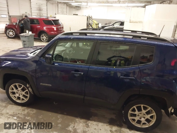 2020 Jeep Renegade Latitude with VIN ZACNJBBB6LPL35711, listed as a IAAI auction lot 41567345 with 48,614 mi miles. Bid and sale history available at carsss.com. Image 13.
