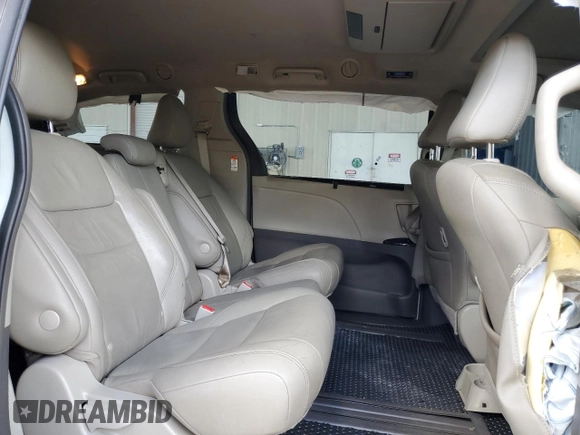 2018 Toyota Sienna XLE Auto Access Seat with VIN 5TDYZ3DC1JS934925, listed as a Copart auction lot 60167375 with 103,859 mi miles and Salvage title. Bid and sale history available at DreamBid. Image 11.