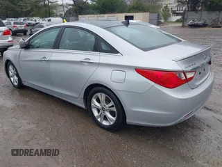 2013 Hyundai Sonata Limited with VIN 5NPEC4AC0DH732425, listed as a IAAI auction lot 42030047 with 109,241 mi miles and . Bid and sale history available at DreamBid. Image 3.