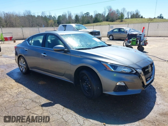 2020 Nissan Altima S with VIN 1N4BL4BV3LC277136, listed as a IAAI auction lot 41824422 with 105,250 mi miles and . Bid and sale history available at carsss.com. Image 1.