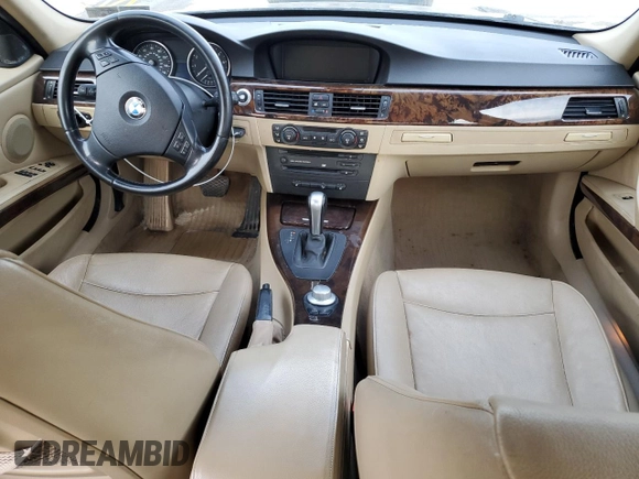 2006 BMW 3 Series 325xi z VIN WBAVD13596KV06590, wystawiony jako Copart lot #52387105 z przebiegiem 193 134 mil mil oraz Szkoda całkowita • Salvage title. Historia ofert i sprzedaży dostępna na DreamBid. Obrazek 8.