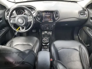 2020 Jeep Compass Limited с VIN 3C4NJCCB5LT128677, выставлен на аукционе Copart как лот 56340605 с пробегом 130 142 миль миль и Списание • Salvage title. История ставок и продаж доступна на DreamBid. Изображение 8.
