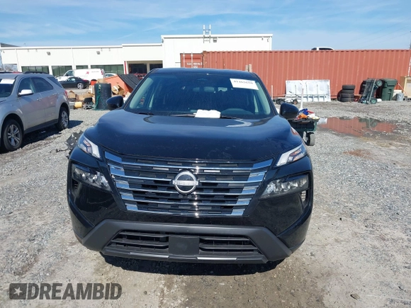 2025 Nissan Rogue SV with VIN 5N1BT3BA9SC672434, listed as a IAAI auction lot 41465650 with 2,438 mi miles. Bid and sale history available at carsss.com. Image 13.