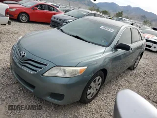 2010 Toyota Camry z VIN JTNBF3EK2A3001942, wystawiony jako Copart lot #58905915 z przebiegiem 234 306 mil mil oraz Czysty tytuł • Clean title. Historia ofert i sprzedaży dostępna na DreamBid. Obrazek 1.