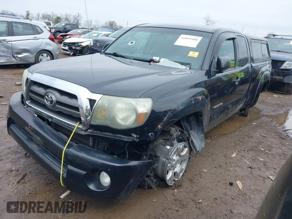 2010 Toyota Tacoma z VIN 5TEUU4EN7AZ747162, wystawiony jako IAAI lot #41899480 z przebiegiem Nie podano mil oraz . Historia ofert i sprzedaży dostępna na DreamBid. Obrazek 15.