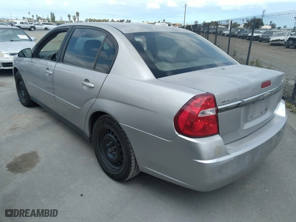 2007 Chevrolet Malibu LS w/2FL with VIN 1G1ZS58N27F238138, listed as a IAAI auction lot 36700571 with 206,984 mi miles. Bid and sale history available at carsss.com. Image 3.