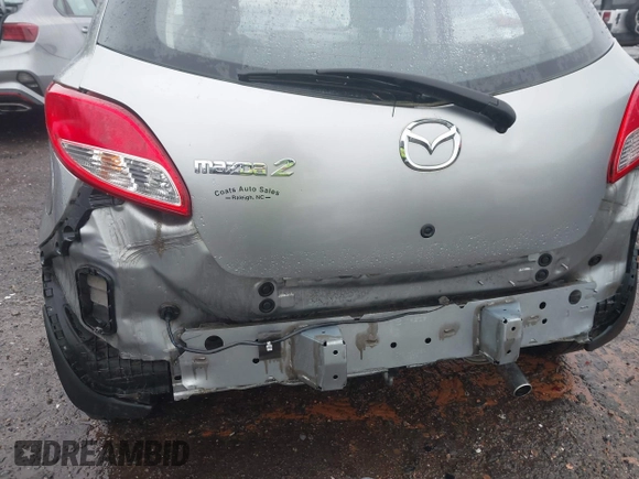 2011 Mazda 2 Sport with VIN JM1DE1HY1B0127409, listed as a IAAI auction lot 42015727 with 154,385 mi miles. Bid and sale history available at carsss.com. Image 13.