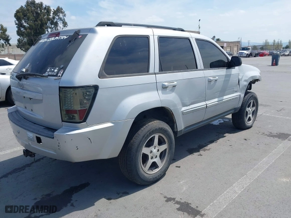 2006 Jeep Grand Cherokee Laredo with VIN 1J4GR48K46C308811, listed as a IAAI auction lot 42044167 with 190,613 mi miles. Bid and sale history available at carsss.com. Image 4.