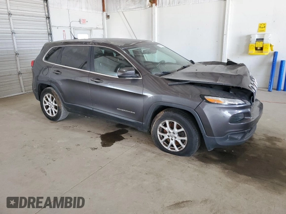 2015 Jeep Cherokee Latitude with VIN 1C4PJMCS7FW551127, listed as a Copart auction lot 51620155 with 0 mi miles and Clean Title. Bid and sale history available at carsss.com. Image 4.