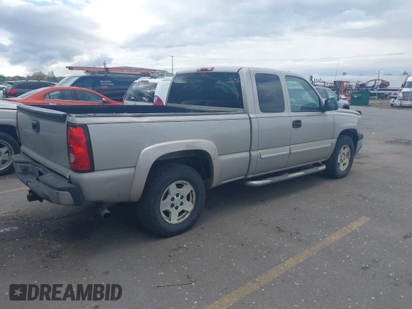 2005 Chevrolet Silverado 1500 Z71 with VIN 1GCEK19Z55Z212497, listed as a IAAI auction lot 42172303 with 322,246 mi miles and . Bid and sale history available at DreamBid. Image 4.