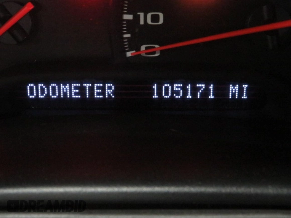 2001 Chevrolet Corvette with VIN 1G1YY22G815109465, listed as a Copart auction lot 81329954 with 105,171 mi miles and Salvage Title. Bid and sale history available at carsss.com. Image 7.
