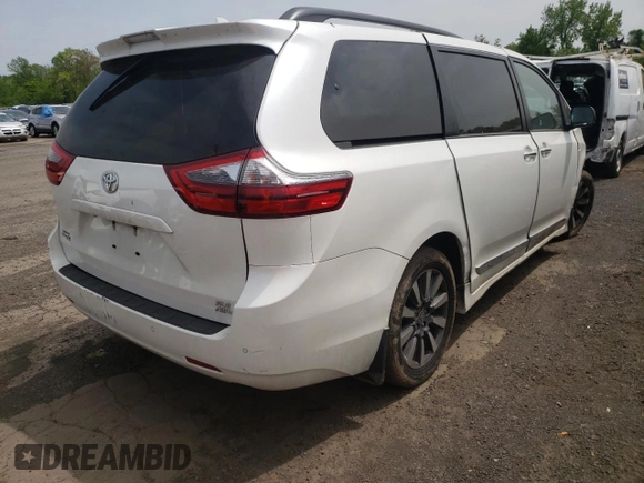 2020 Toyota Sienna XLE with VIN 5TDDZ3DCXLS251932, listed as a Copart auction lot 56340435 with Not provided miles and Salvage title. Bid and sale history available at DreamBid. Image 3.