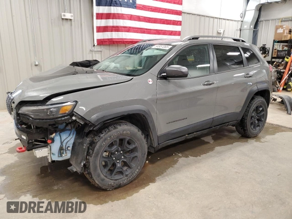 2019 Jeep Cherokee Trailhawk с VIN 1C4PJMBX7KD426213, выставлен на аукционе Copart как лот 54957065 с пробегом 46 066 миль миль и Списание • Salvage title. История ставок и продаж доступна на DreamBid. Изображение 1.