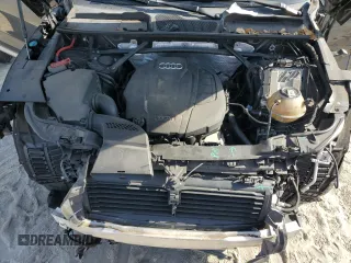 2018 Audi Q5 Premium Plus with VIN WA1BNAFYXJ2005610, listed as a Copart auction lot 58740605 with 138,328 mi miles and Salvage title. Bid and sale history available at DreamBid. Image 12.