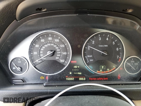 2014 BMW 3 Series 328i xDrive с VIN WBA3B5C59EP540101, выставлен на аукционе Copart как лот 52928025 с пробегом 152 057 миль миль и Списание • Salvage title. История ставок и продаж доступна на DreamBid. Изображение 9.