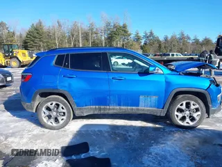 2020 Jeep Compass Limited with VIN 3C4NJDCB1LT147961, listed as a IAAI auction lot 41508964 with 74,613 mi miles. Bid and sale history available at carsss.com. Image 13.