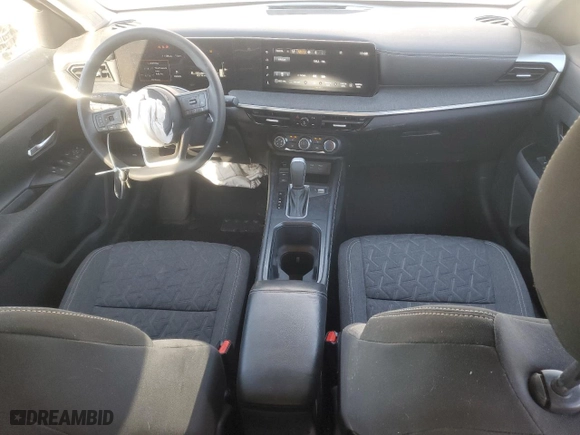2025 Nissan Kicks SV with VIN 3N8AP6CB7SL309121, listed as a Copart auction lot 43085185 with 8,976 mi miles and Salvage Title. Bid and sale history available at carsss.com. Image 8.