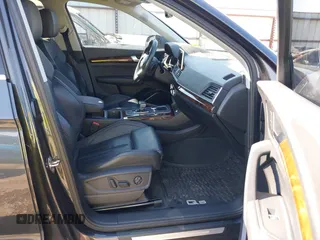 2018 Audi Q5 Premium Plus z VIN WA1BNAFY7J2149356, wystawiony jako IAAI lot #41851706 z przebiegiem 134 874 mil mil oraz . Historia ofert i sprzedaży dostępna na DreamBid. Obrazek 5.