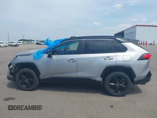 2020 Toyota RAV4 Hybrid XSE с VIN 2T3EWRFV8LW049670, выставлен на аукционе IAAI как лот 42432158 с пробегом 144 118 миль миль и . История ставок и продаж доступна на DreamBid. Изображение 14.