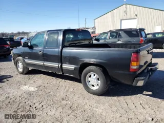 2002 Chevrolet Silverado 1500 LS with VIN 2GCEC19W521323722, listed as a Copart auction lot 42451505 with 290,758 mi miles and Salvage Title. Bid and sale history available at carsss.com. Image 2.