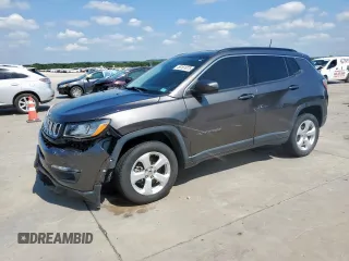 2018 Jeep Compass Latitude z VIN 3C4NJDBB2JT200424, wystawiony jako Copart lot #58161075 z przebiegiem 69 159 mil mil oraz Szkoda całkowita • Salvage title. Historia ofert i sprzedaży dostępna na DreamBid. Obrazek 1.