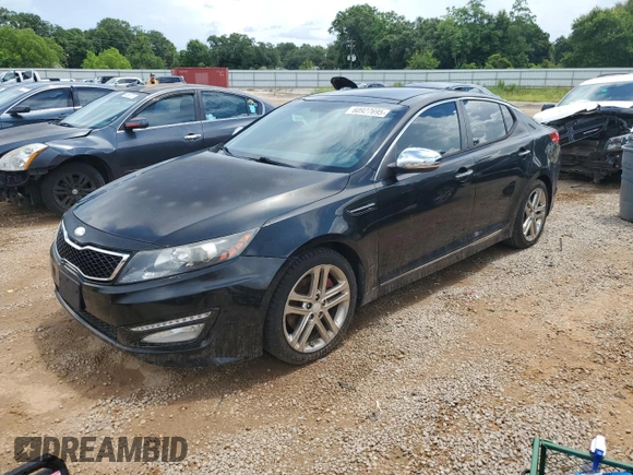 2013 Kia Optima SX z VIN 5XXGR4A65DG215196, wystawiony jako Copart lot #60927695 z przebiegiem 73 164 mil mil oraz Czysty tytuł • Clean title. Historia ofert i sprzedaży dostępna na DreamBid. Obrazek 1.