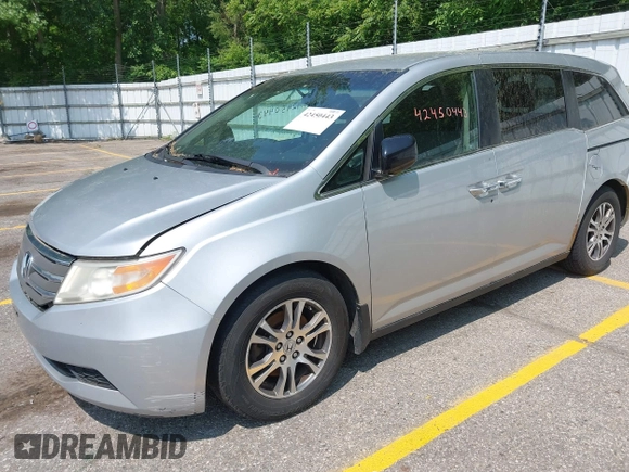 2011 Honda Odyssey EX с VIN 5FNRL5H44BB004530, выставлен на аукционе IAAI как лот 42450443 с пробегом 238 945 миль миль и . История ставок и продаж доступна на DreamBid. Изображение 17.