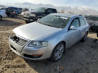 2010 Volkswagen Passat Komfort z VIN WVWJK7AN5AE113352, wystawiony jako Copart lot #85738234 z przebiegiem 204 919 mil mil oraz Szkoda całkowita • Salvage title. Historia ofert i sprzedaży dostępna na DreamBid. Obrazek 1.