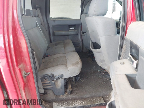 2006 Ford F-150 XLT z VIN 1FTPW14576KB01736, wystawiony jako IAAI lot #42593793 z przebiegiem 292 474 mil mil oraz . Historia ofert i sprzedaży dostępna na DreamBid. Obrazek 8.
