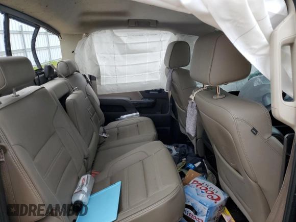 2015 GMC Sierra 2500HD Denali z VIN 1GT120E81FF157605, wystawiony jako Copart lot #48822405 z przebiegiem 135 338 mil mil oraz Szkoda całkowita • Salvage title. Historia ofert i sprzedaży dostępna na DreamBid. Obrazek 10.