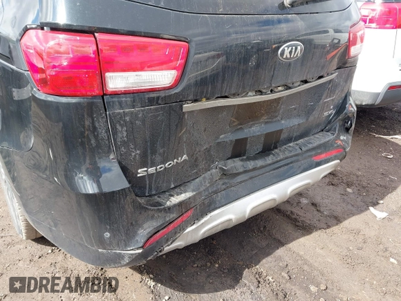 2016 Kia Sedona SX-L with VIN KNDME5C16G6148150, listed as a IAAI auction lot 41744207 with 102,696 mi miles. Bid and sale history available at carsss.com. Image 12.