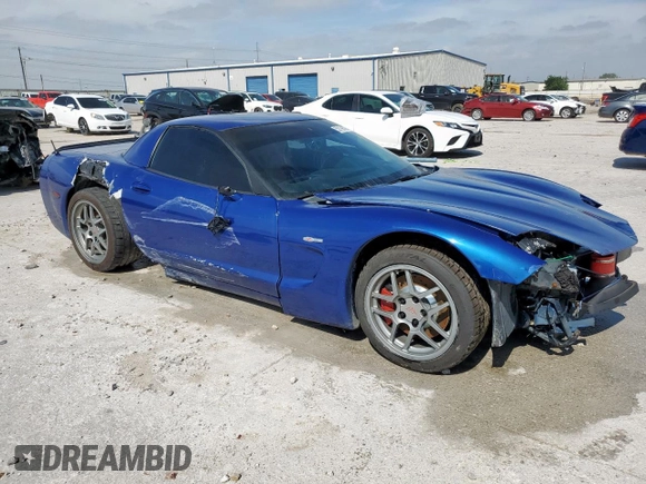 2002 Chevrolet Corvette Z06 z VIN 1G1YY12S925103478, wystawiony jako Copart lot #52198395 z przebiegiem 65 027 mil mil oraz Szkody całkowita. Historia ofert i sprzedaży dostępna na DreamBid. Obrazek 4.