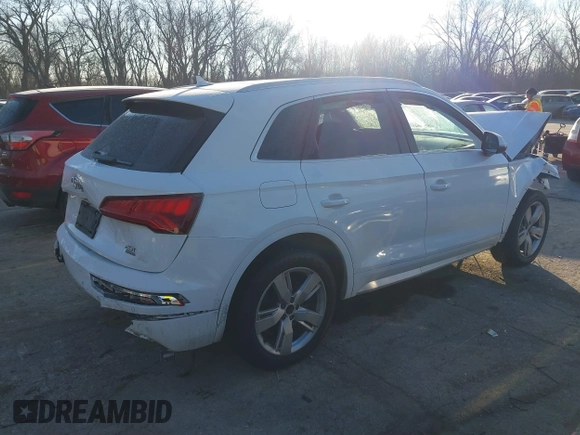 2018 Audi Q5 Premium Plus with VIN WA1BNAFY9J2204115, listed as a IAAI auction lot 41216503 with 1 mi miles. Bid and sale history available at carsss.com. Image 4.