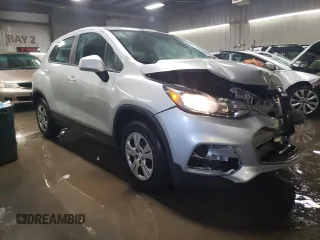 2019 Chevrolet Trax LS with VIN 3GNCJKSB4KL175319, listed as a Copart auction lot 45907245 with 147,329 mi miles and Salvage Title. Bid and sale history available at carsss.com. Image 4.