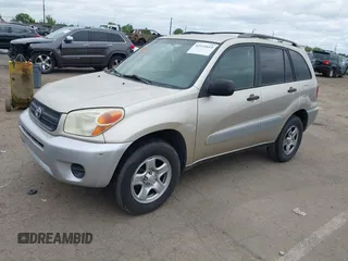 2005 Toyota RAV4 with VIN JTEGD20V750095850, listed as a IAAI auction lot 42131615 with 172,052 mi miles. Bid and sale history available at carsss.com. Image 2.