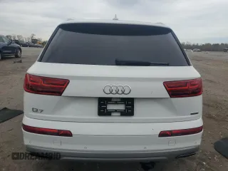 2019 Audi Q7 Premium Plus with VIN WA1LAAF71KD043207, listed as a Copart auction lot 51518805 with 89,782 mi miles and Salvage title. Bid and sale history available at DreamBid. Image 6.