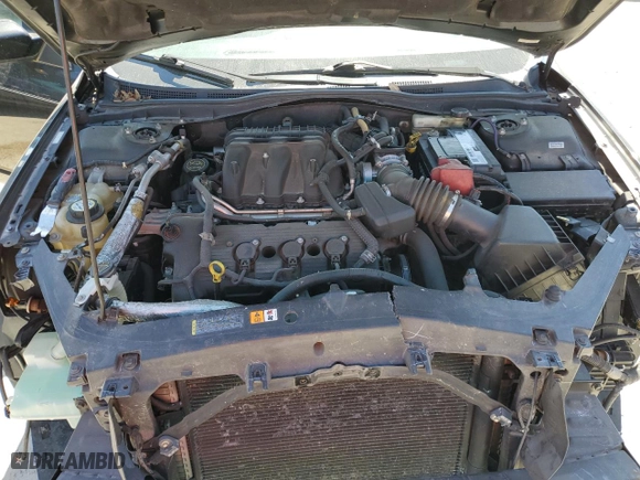 2010 Mercury Milan Premier with VIN 3MEHM0CG1AR604558, listed as a Copart auction lot 48333285 with 84,919 mi miles and Salvage Title. Bid and sale history available at carsss.com. Image 11.