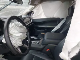 2022 Ford Expedition XLT z VIN 1FMJU1JT2NEA09523, wystawiony jako IAAI lot #42113474 z przebiegiem 52 622 mil mil oraz . Historia ofert i sprzedaży dostępna na DreamBid. Obrazek 5.