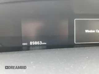 2017 Toyota Prius Two z VIN JTDKARFU8H3532336, wystawiony jako Copart lot #51109475 z przebiegiem Nie podano mil oraz Szkoda całkowita • Salvage title. Historia ofert i sprzedaży dostępna na DreamBid. Obrazek 9.