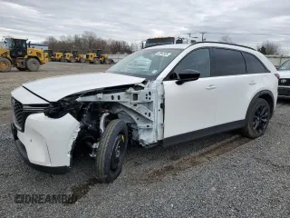 2025 Mazda CX-90 Premium Sport z VIN JM3KKCHA5S1197155, wystawiony jako Copart lot #47997325 z przebiegiem 1 168 mil mil oraz Szkoda całkowita • Salvage title. Historia ofert i sprzedaży dostępna na DreamBid. Obrazek 1.