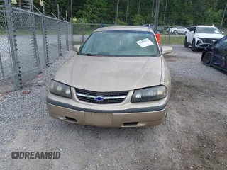 2004 Chevrolet Impala with VIN 2G1WF52E649177459, listed as a IAAI auction lot 42088452 with 197,529 mi miles. Bid and sale history available at carsss.com. Image 6.