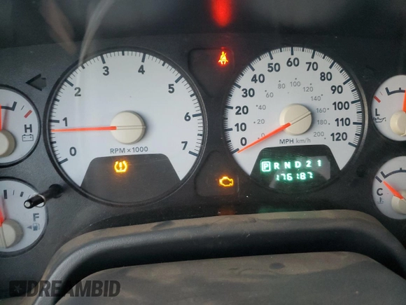 2008 Dodge 1500 ST with VIN 1D7HA16K98J139795, listed as a Copart auction lot 83343894 with 176,187 mi miles and Salvage Title. Bid and sale history available at DreamBid. Image 9.