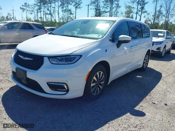 2023 Chrysler Pacifica Hybrid Touring L with VIN 2C4RC1L7XPR541005, listed as a IAAI auction lot 41860806 with 46,741 mi miles. Bid and sale history available at carsss.com. Image 2.