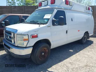 2014 Ford E-Series Commercial z VIN 1FDSS3ELXEDB15093, wystawiony jako IAAI lot #41853133 z przebiegiem 315 724 mil mil oraz . Historia ofert i sprzedaży dostępna na DreamBid. Obrazek 19.