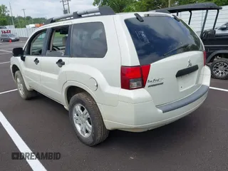 2007 Mitsubishi Endeavor LS z VIN 4A4MN21S17E074418, wystawiony jako IAAI lot #42221043 z przebiegiem 203 269 mil mil oraz . Historia ofert i sprzedaży dostępna na DreamBid. Obrazek 3.